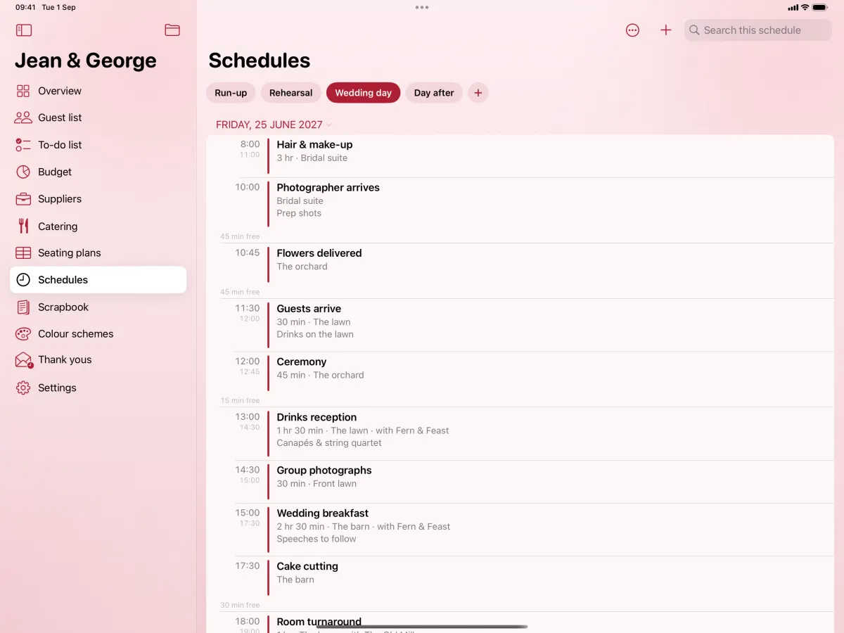 A wedding-day running order on iPad: hair and make-up, the photographer arriving, the ceremony, the wedding breakfast and the cake, each with its time, length and place, and the free gaps marked between them.